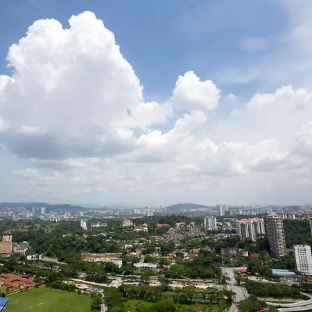 Kl Sentral, Est Bangsar By Skylimit Suites Kuala Lumpur Exterior photo